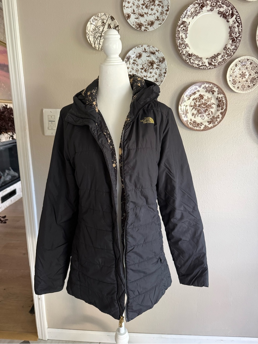 The North Face Women's Black & Gold Mid-weight Insulated Jacket